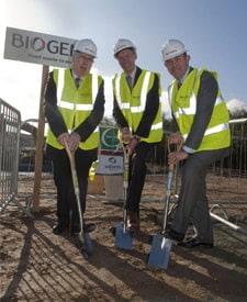 (l-r) - Councillor Selwyn Griffiths, Chairman of Gwynedd council; John Griffiths, Welsh Minister for Environment and Sustainability; John Ibbett, chairman of Biogen